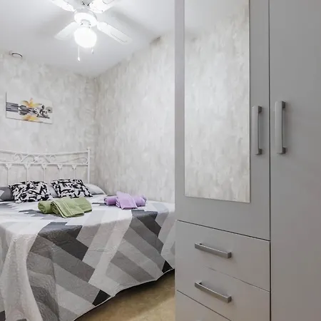 Ying Y Yang Apartment *